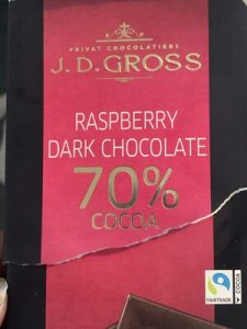 J. D. GROSS Шоколад с 6% парченца малини — MS Bhai Bhai Enterprise