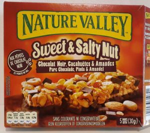 Nature Valley Sweet & Salty Nut chocolat noir et mélange de noix, 5 barres de 30 g — MS Bhai Bhai Enterprise