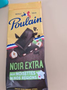Poulain Chocolat au lait feuilleté caramel — MS Bhai Bhai Enterprise